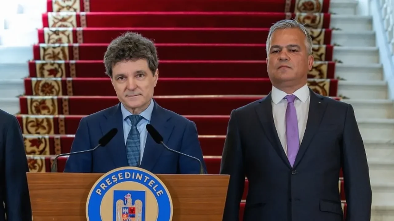 Cutremur în PNL și eșec la negocieri: Cătălin Predoiu a demisionat din conducerea partidului, iar S.O.S. România blochează Guvernul Veștea din cauza ignorării procedurilor de la Cotroceni. Lista completă a miniștrilor (conform G4Media)