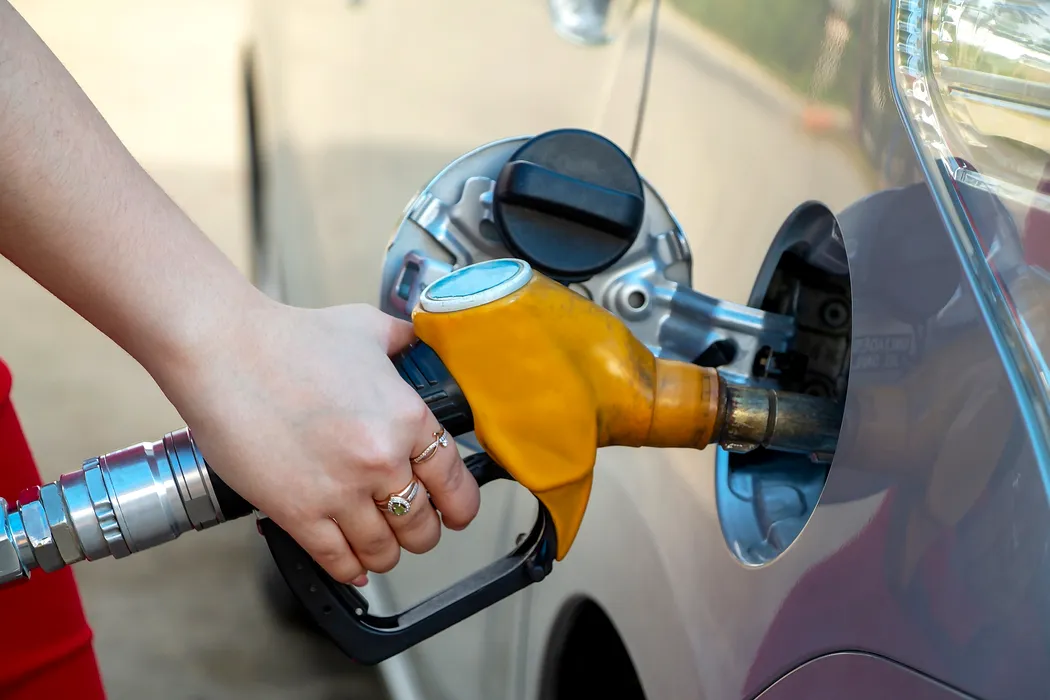 Germania reduce taxele la carburanți și pregătește plafonarea prețurilor printr-un pachet de 2,5 miliarde de euro